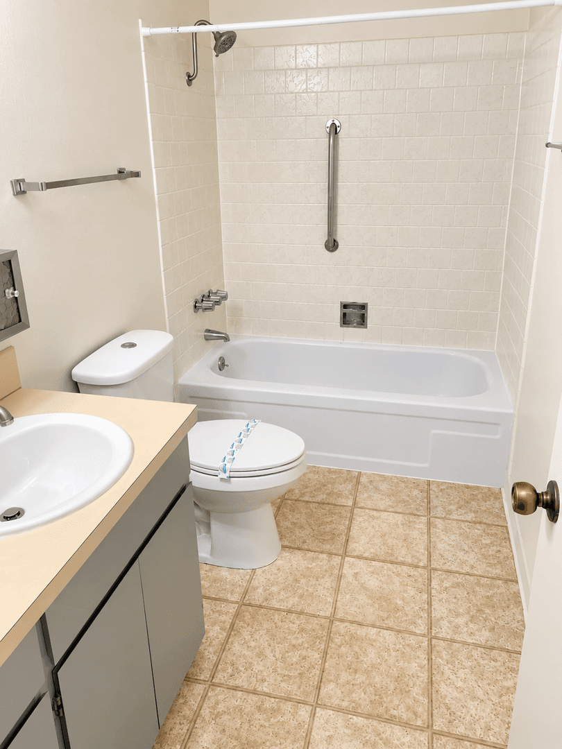 VANCOUVER Apartment: 3408 E 18 STREET