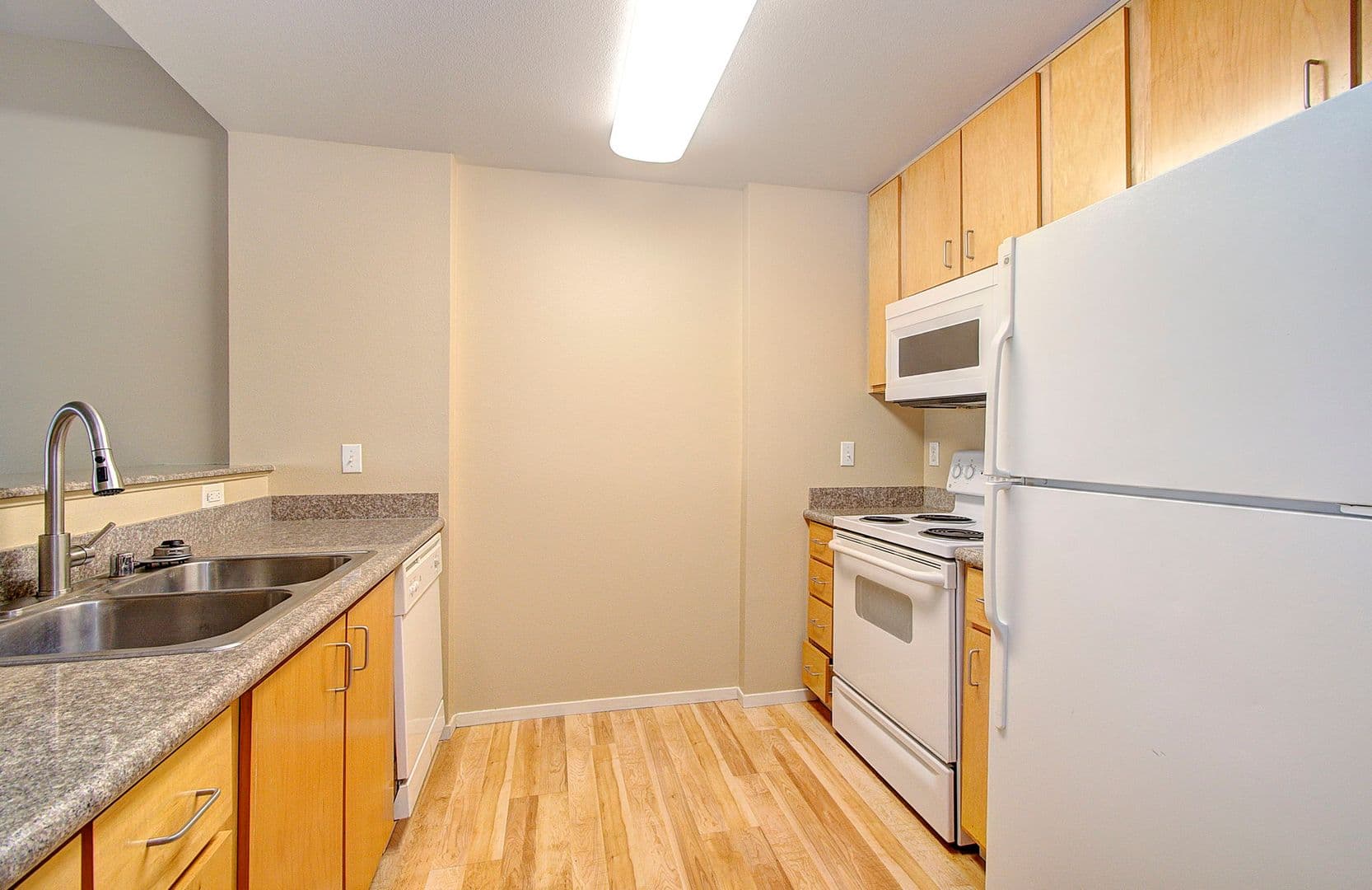 Vancouver House: 10800 SE 17th Circle #189