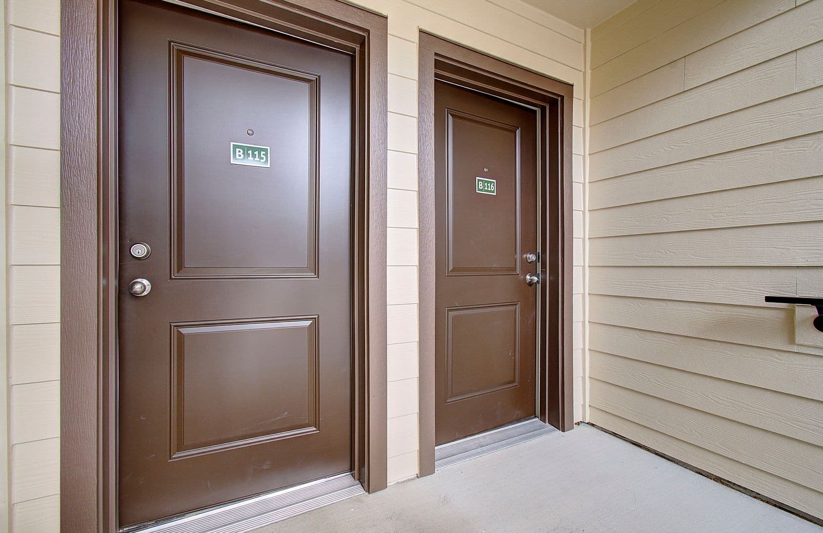 Vancouver Apartment: 404 NE 117 Avenue #102