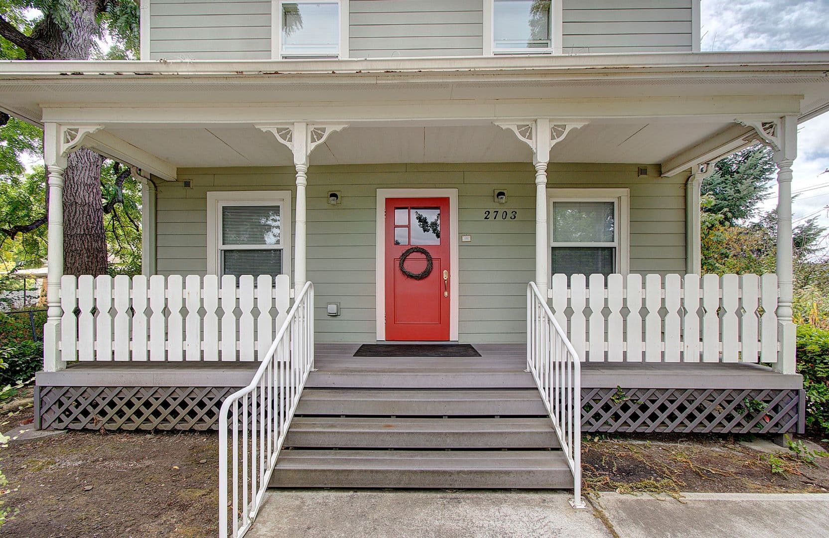 Vancouver Apartment: 2703 E 8 Street