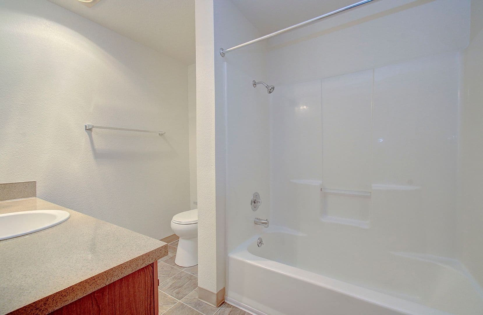 EUGENE Apartment: 1811 KINGSLEY ROAD
