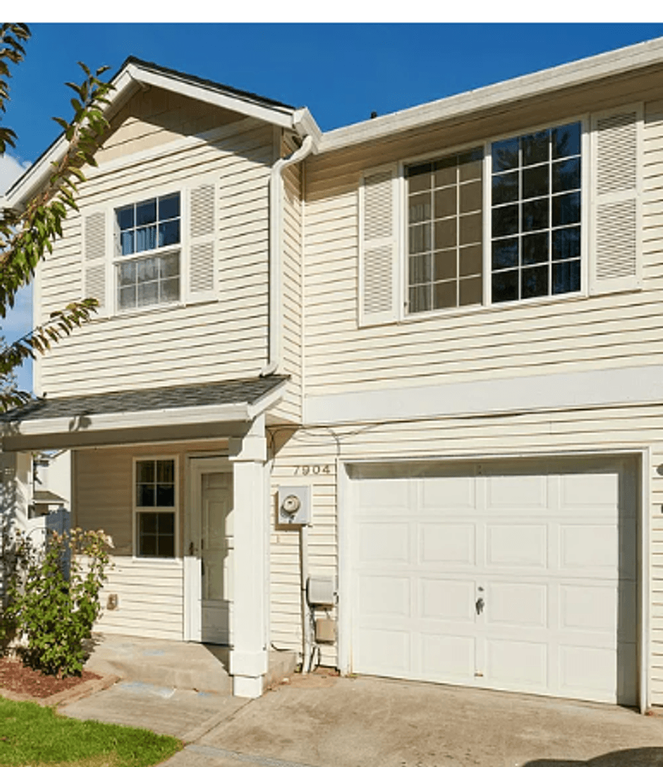 Vancouver House: 7904 NE 60th St