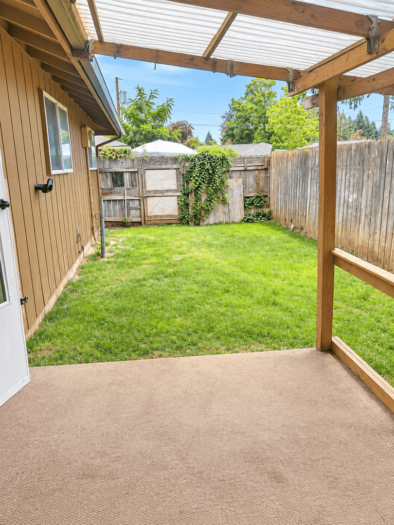 VANCOUVER Apartment: 3408 E 18 STREET
