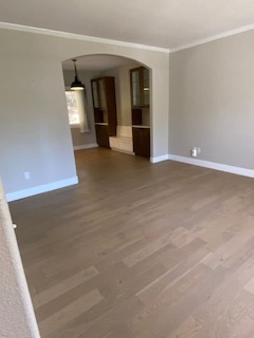 Vancouver House: 15809 NE 18 Ct