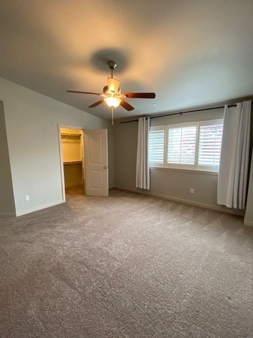Ridgefield House: 175 N 44 Pl