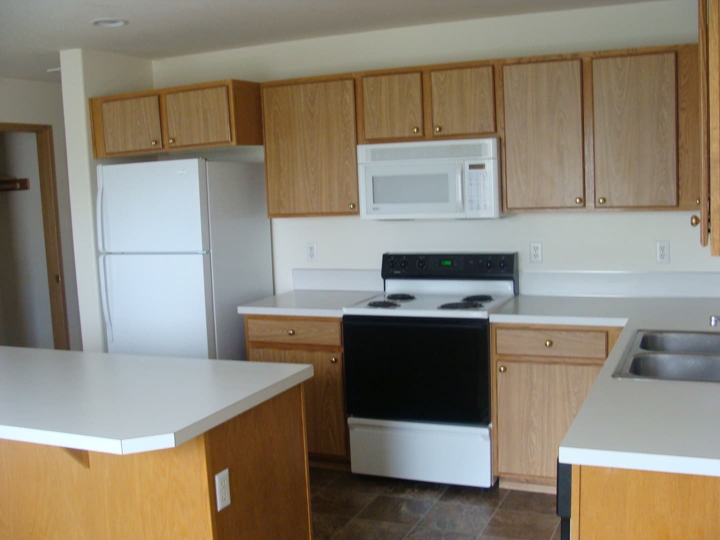 Camas Apartment: 1718 SE 11 Avenue