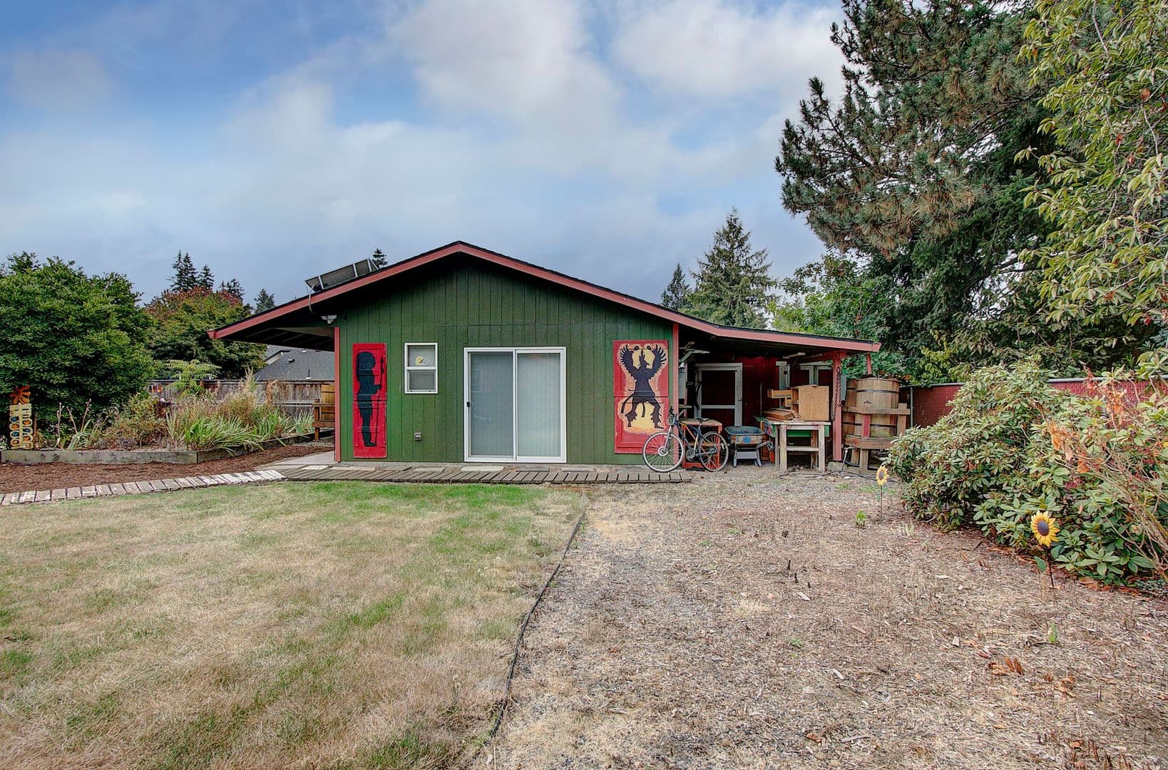 Vancouver House: 12311 SE McGillivray Blvd