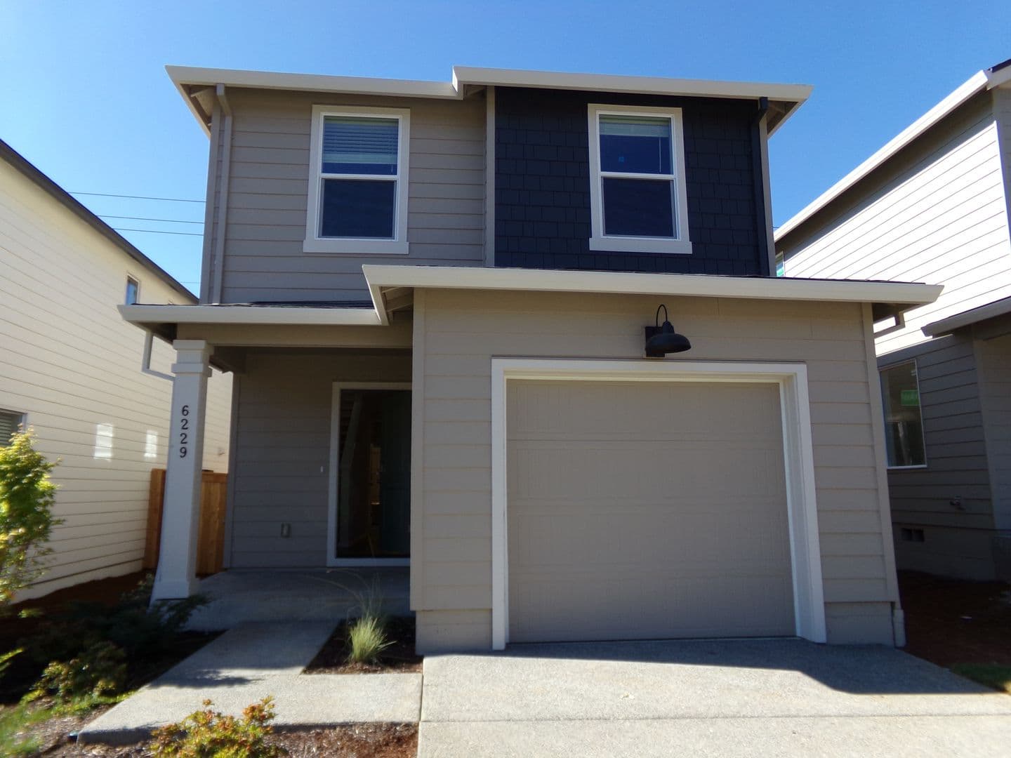 Vancouver House: 6229 NE 120th St