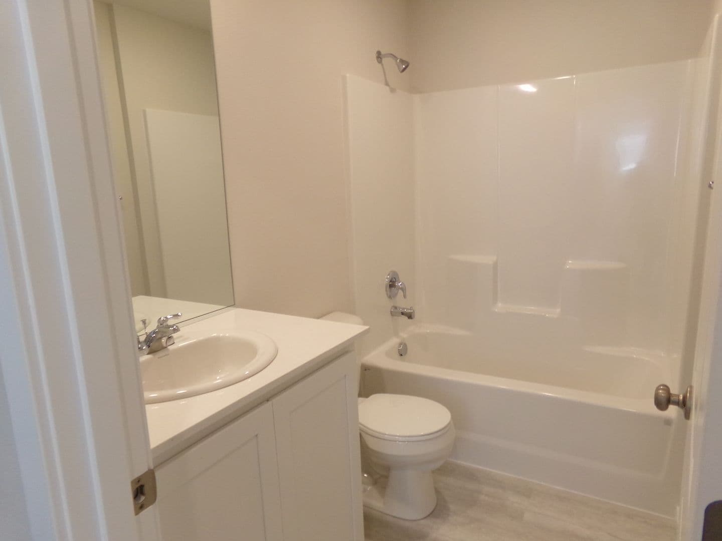 Vancouver House: 6229 NE 120th St