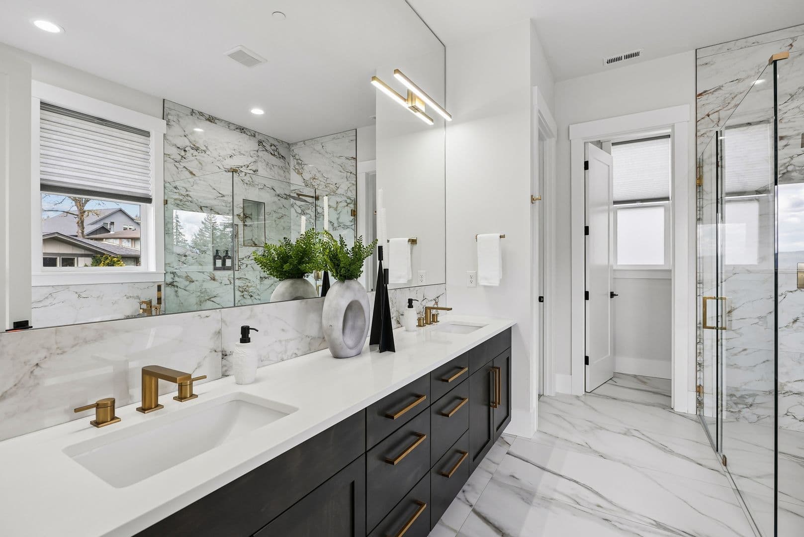 Washougal House: 1757 N Columbia Ridge Way