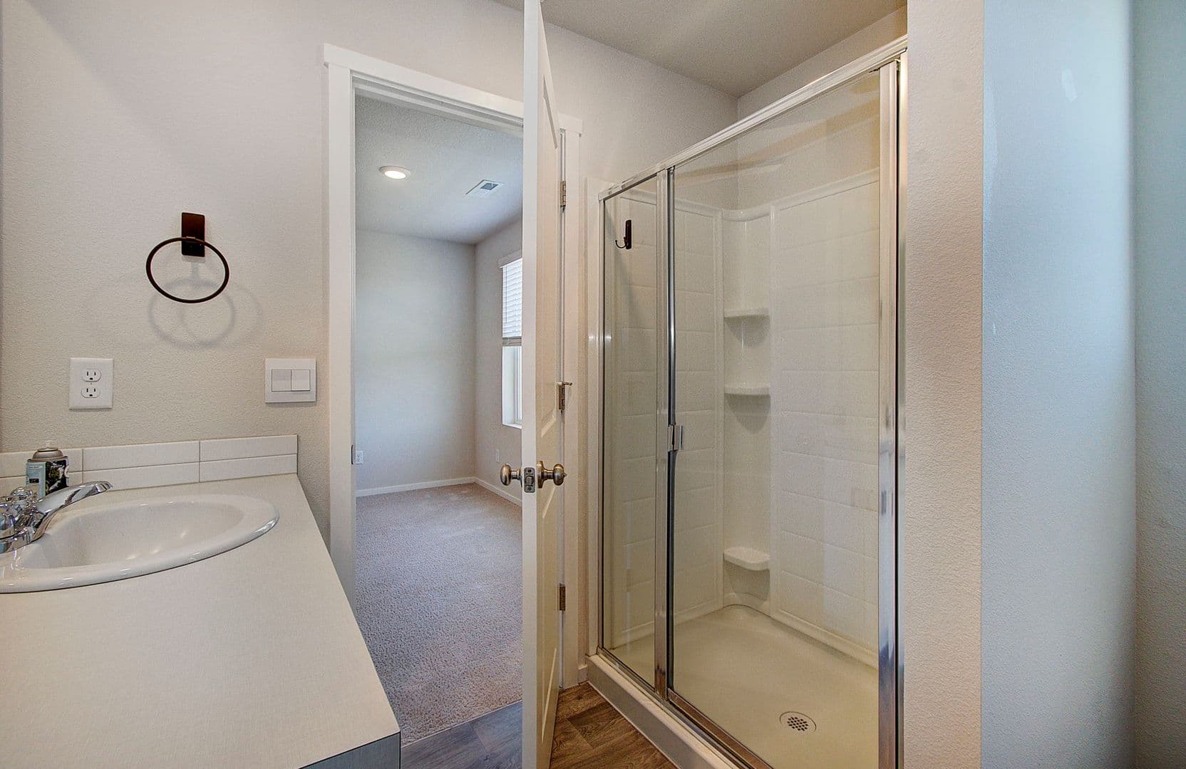 Vancouver House: 2635 NE 116 PL