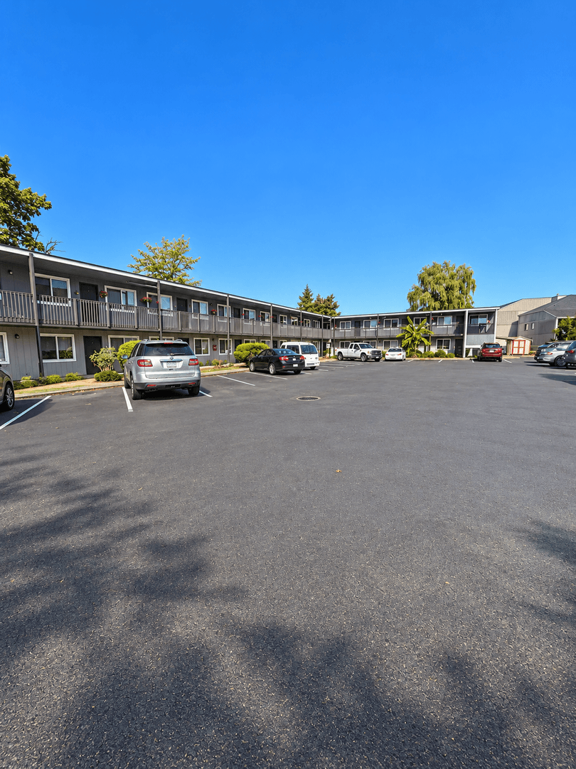 Vancouver Apartment: 1806 E Fourth Plain Blvd