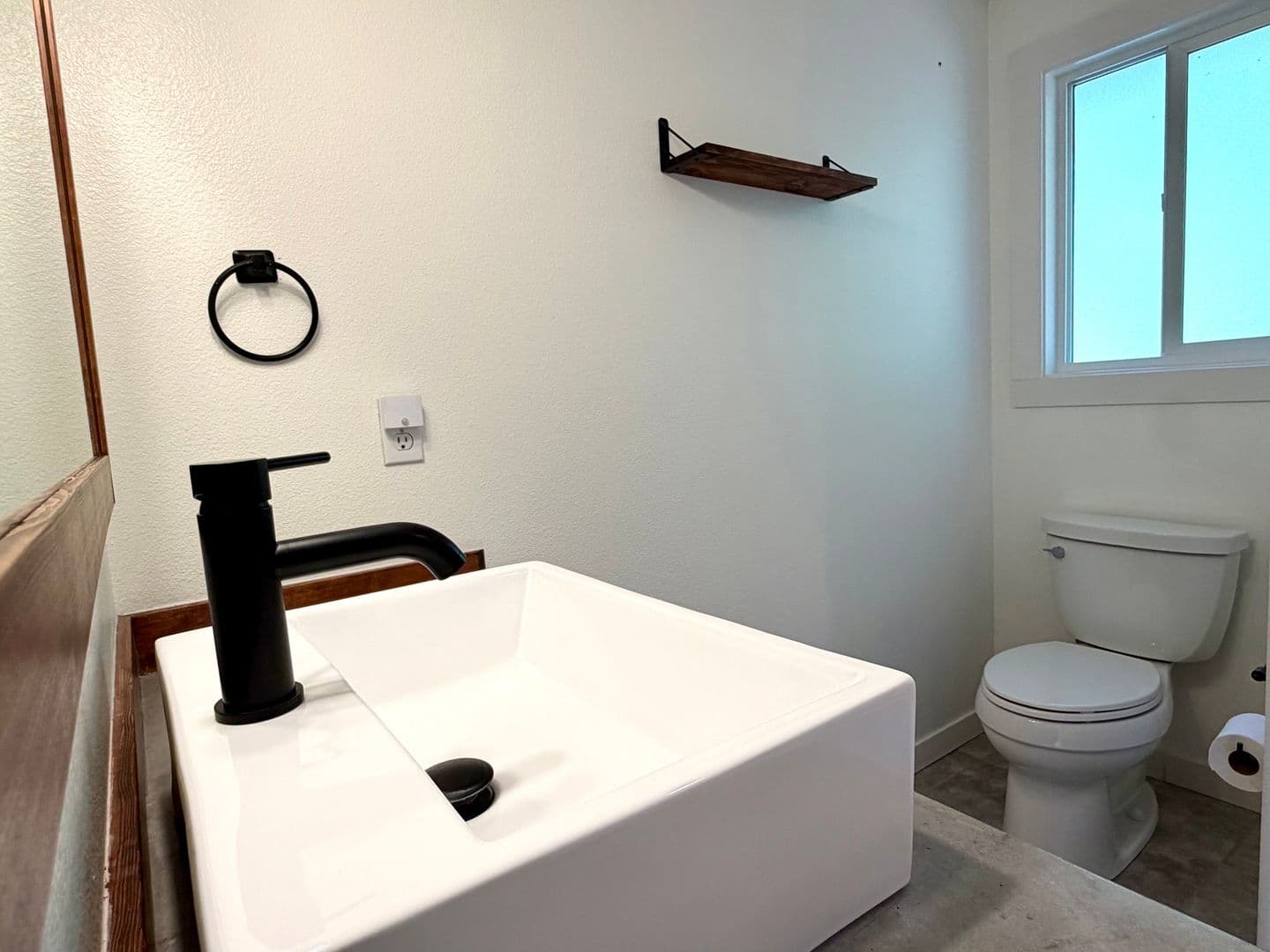 Vancouver House: 15809 NE 18 Ct