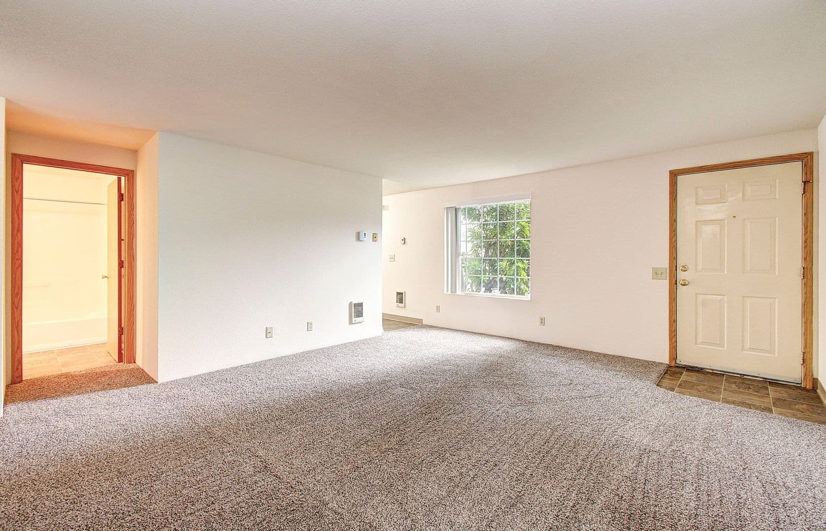 EUGENE Apartment: 1811 KINGSLEY ROAD