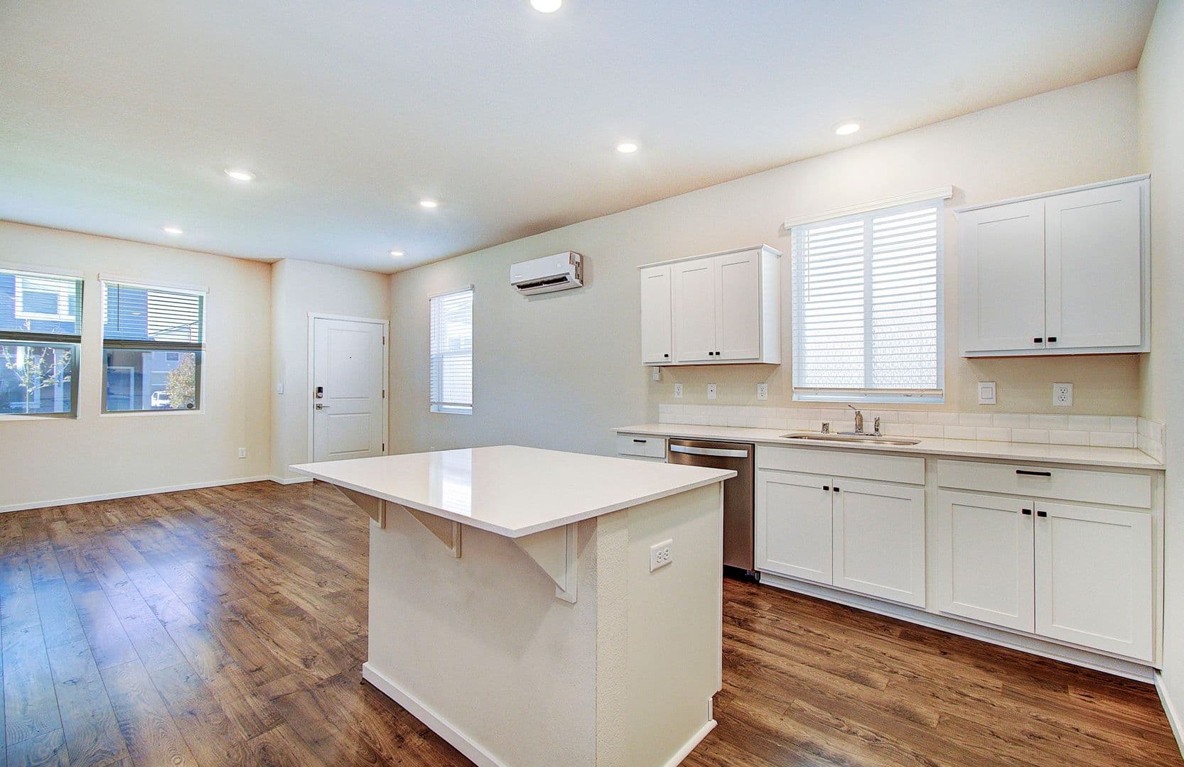 Vancouver House: 2635 NE 116 PL