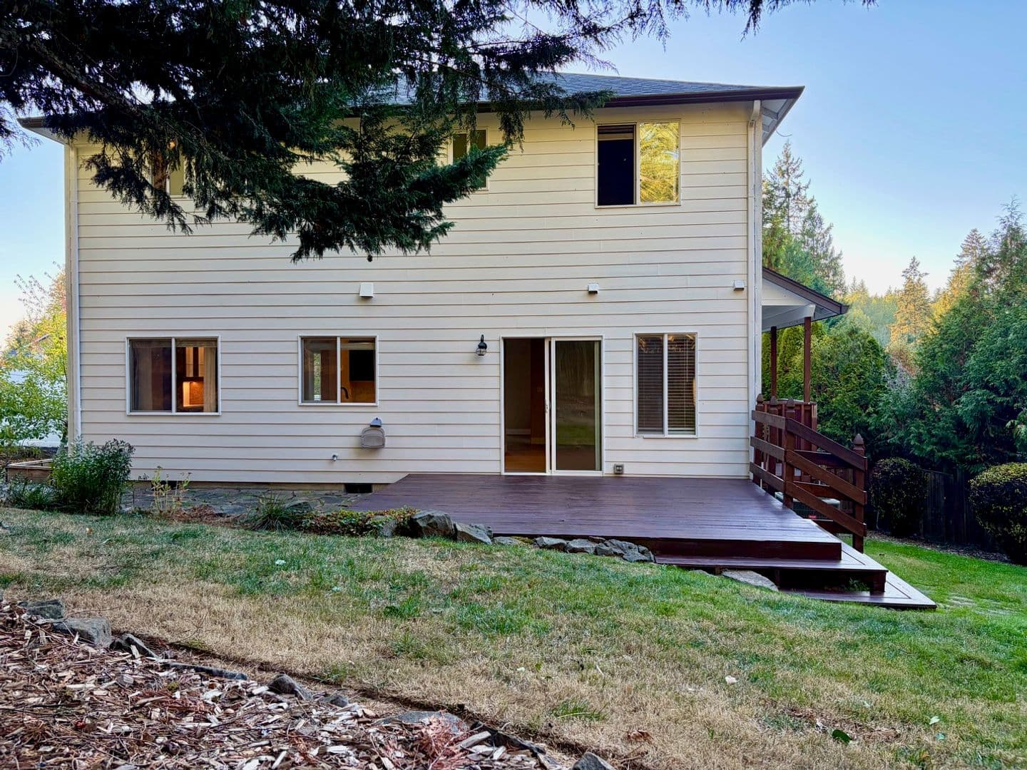 Vancouver House: 15809 NE 18 Ct