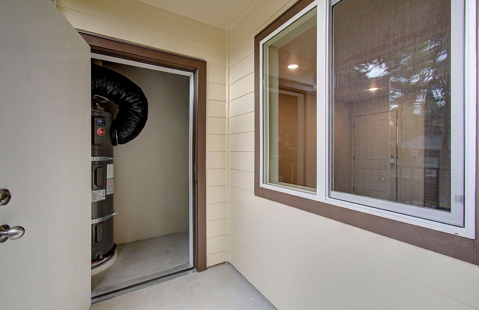 Vancouver Apartment: 404 NE 117 Avenue #102