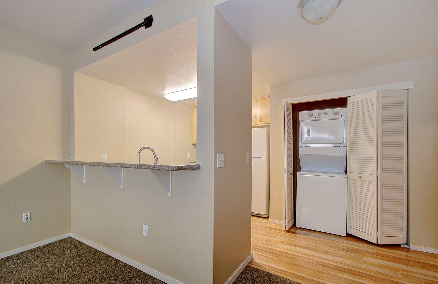Vancouver House: 10800 SE 17th Circle #189