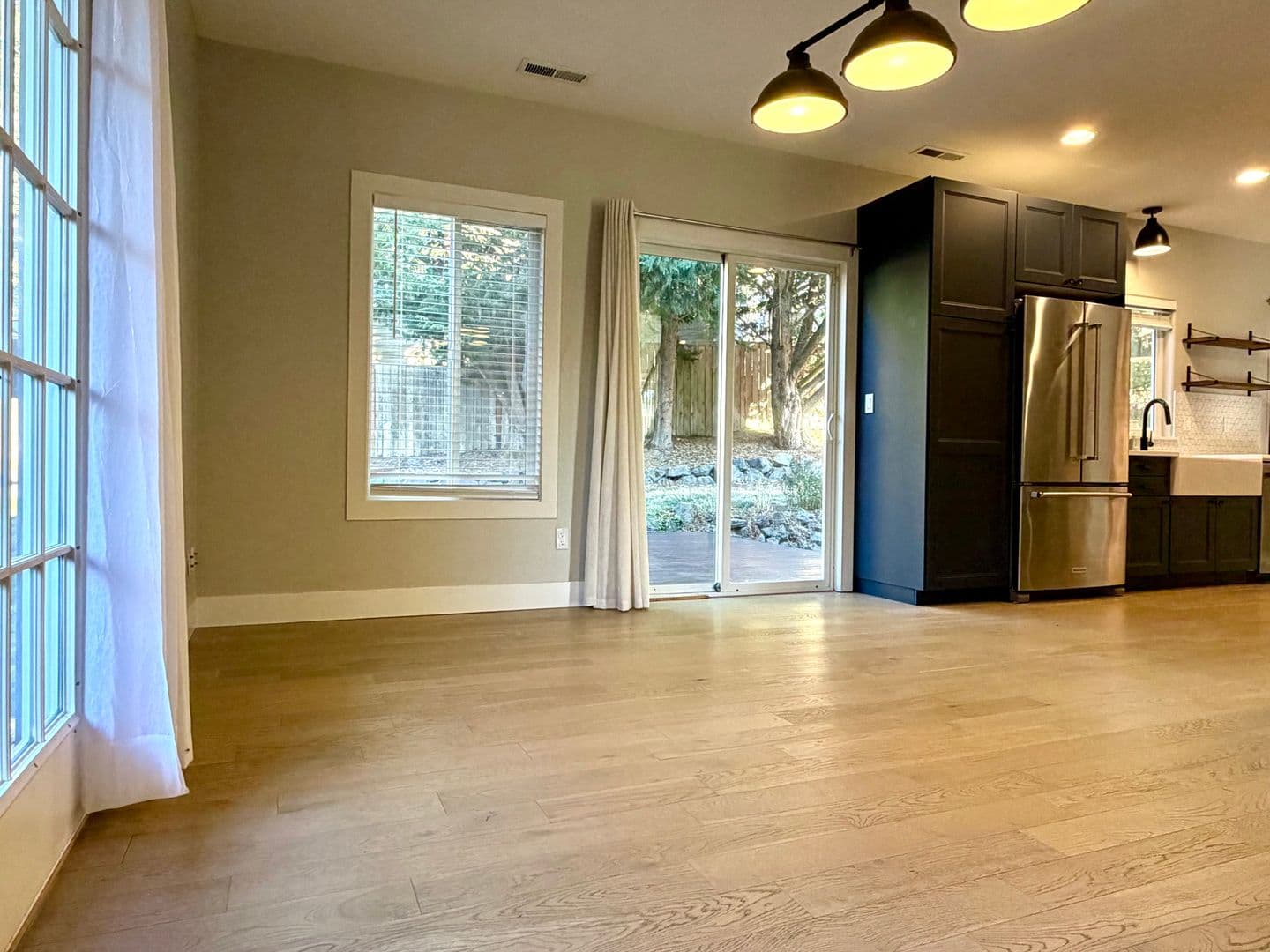 Vancouver House: 15809 NE 18 Ct