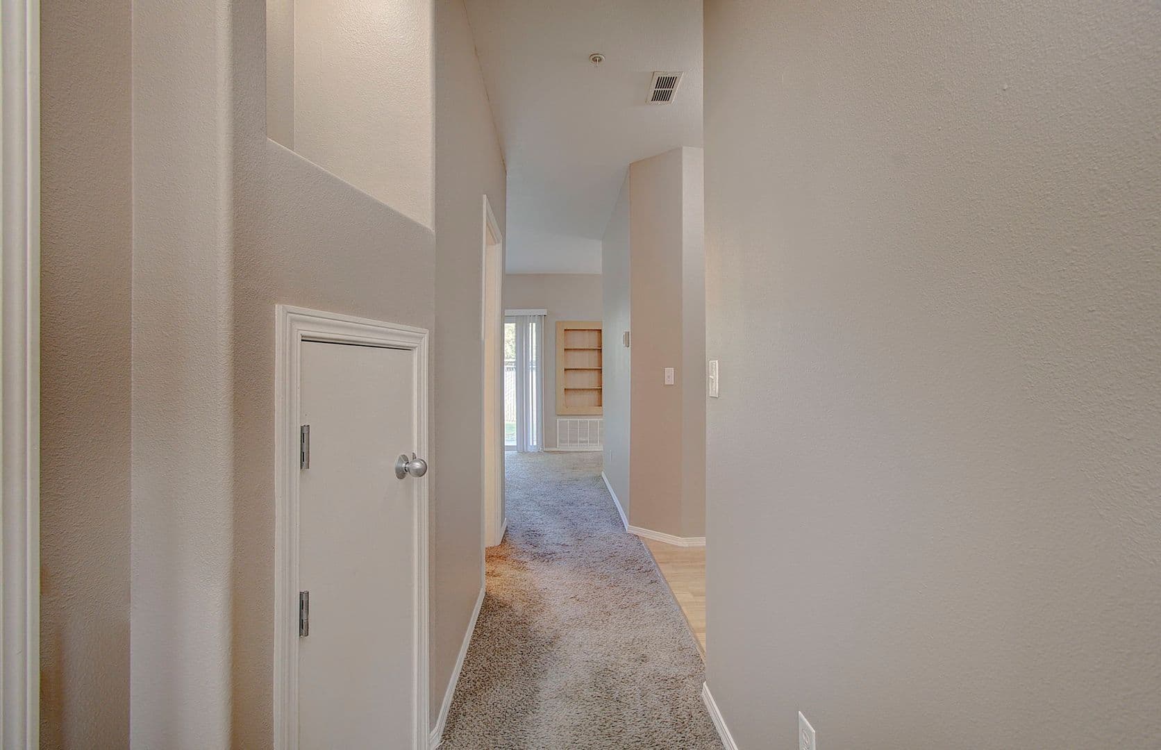 Vancouver House: 5264 NE 121 Avenue, #30