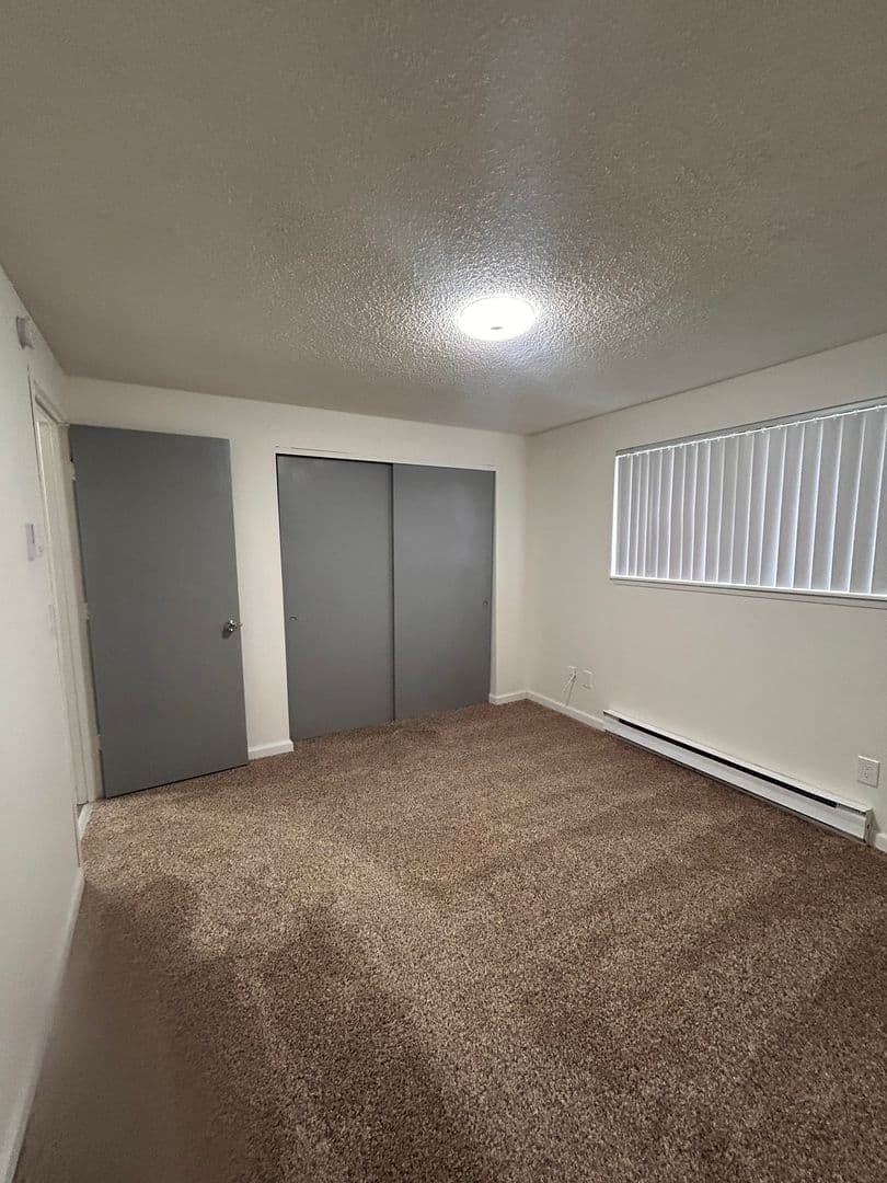 Vancouver Apartment: 3116 Kauffman Avenue