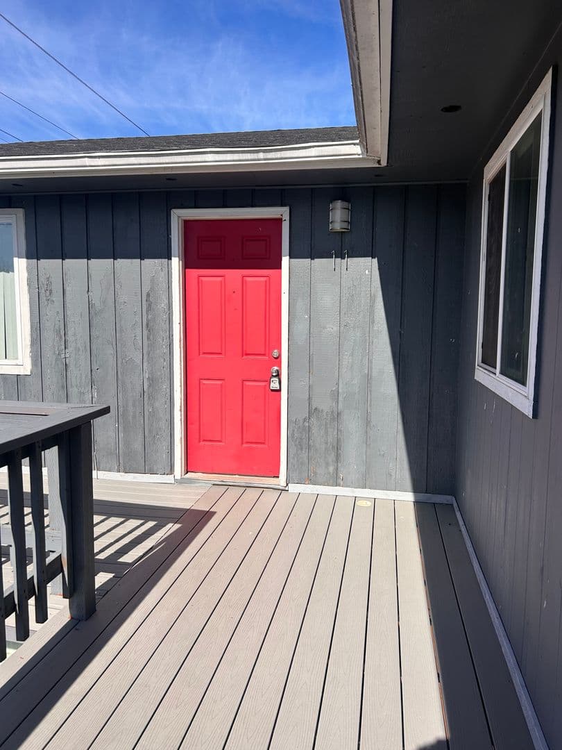 Longview Apartment: 1950 33 Avenue - 11