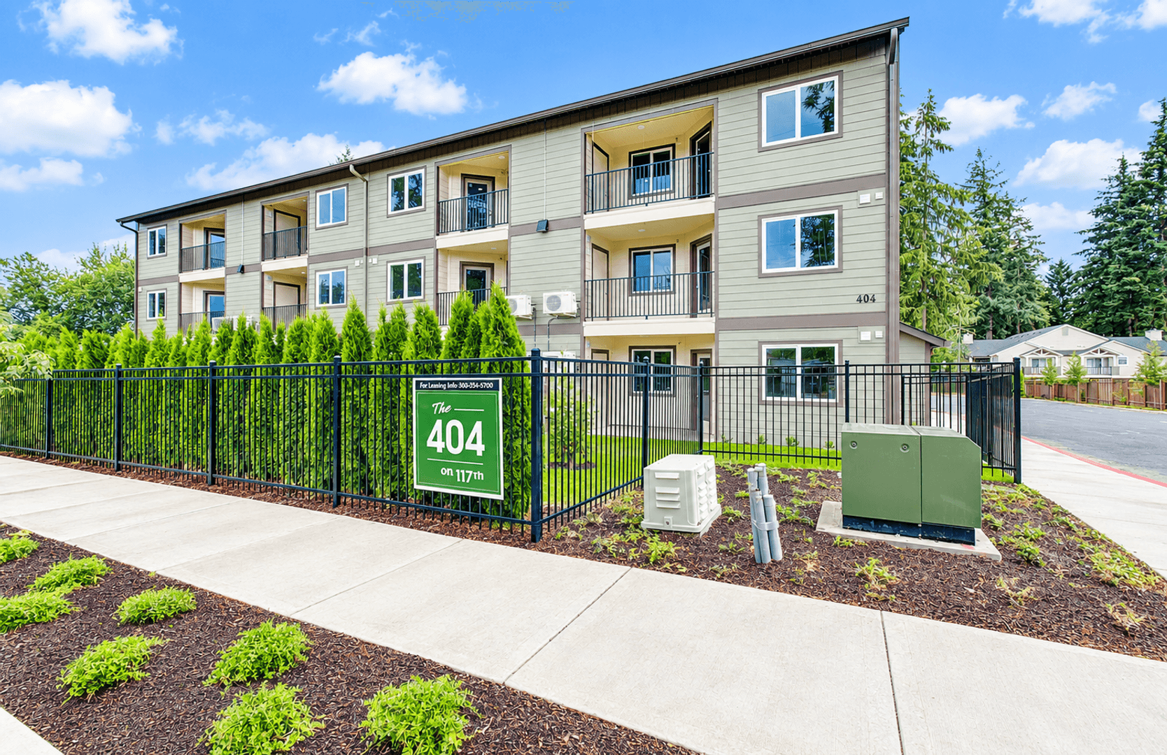 Vancouver Apartment: 404 NE 117 Avenue #102