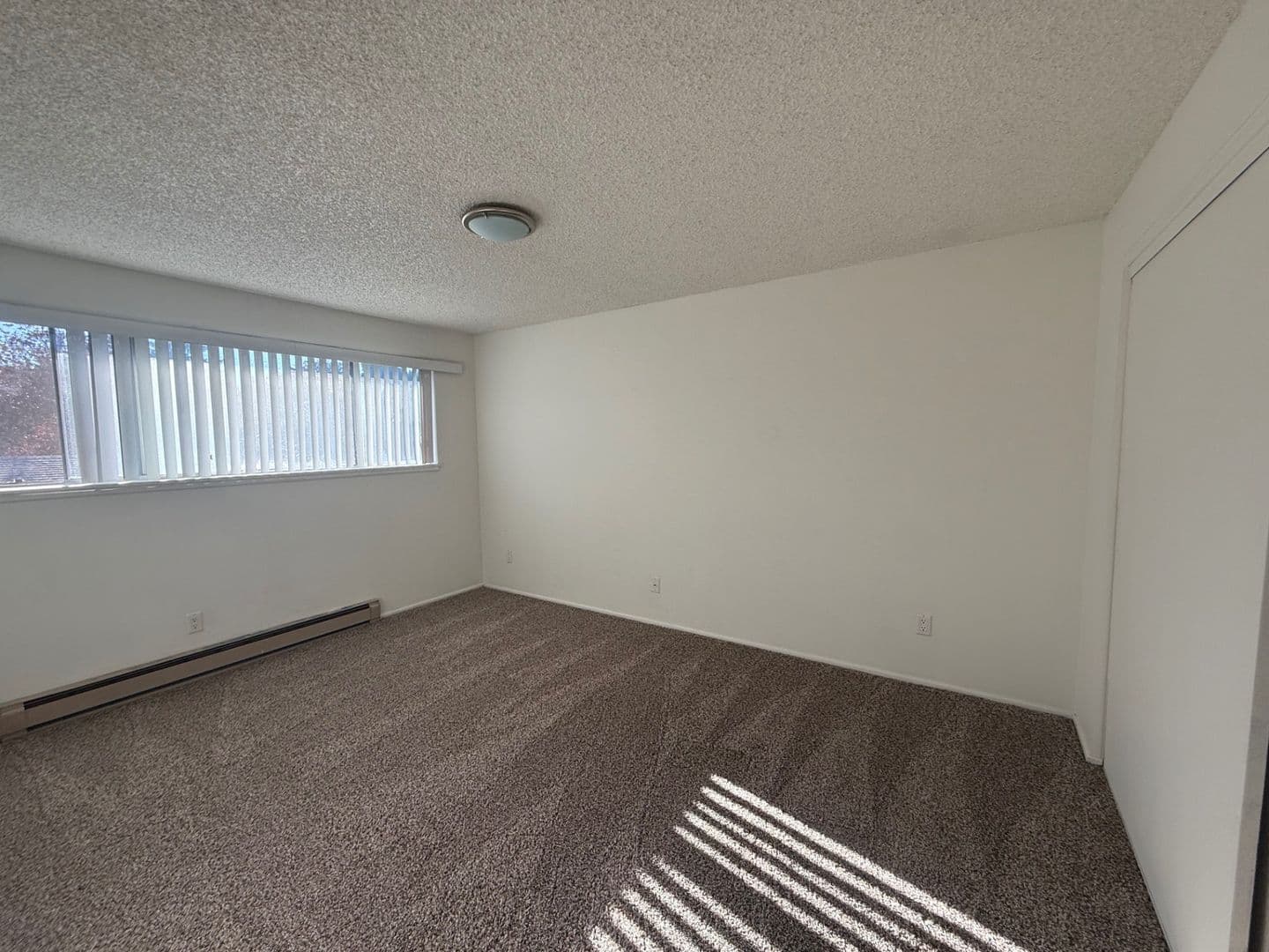 VANCOUVER Apartment: 319 NE 104 AVENUE