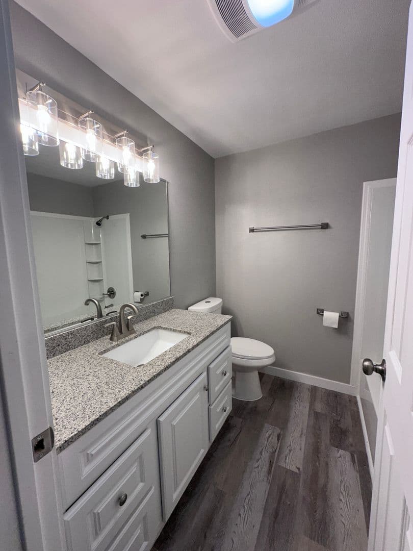 Camas Apartment: 222-238 NW 12 Avenue