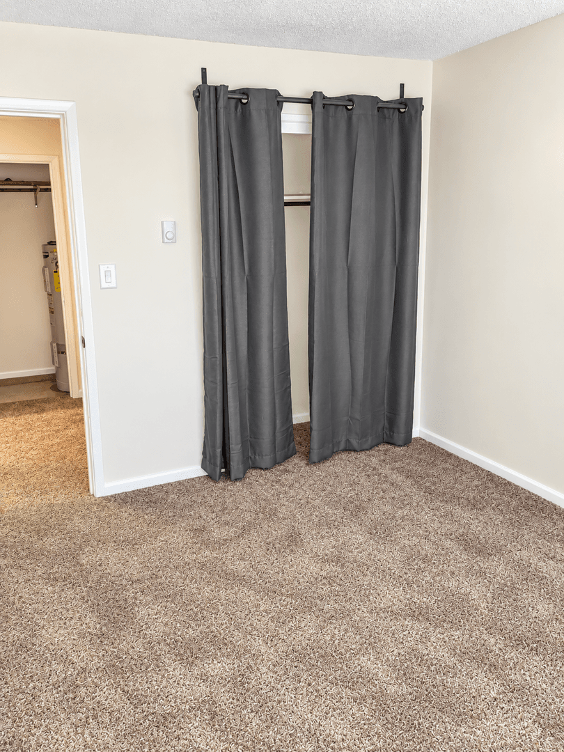 Longview Apartment: 1955 33 Avenue