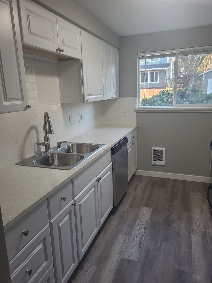Camas Apartment: 222-238 NW 12 Avenue