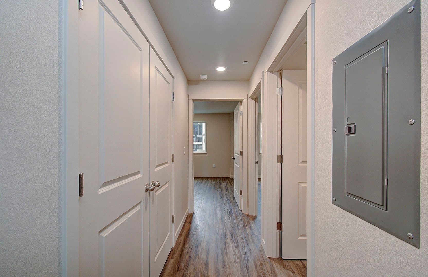 Vancouver Apartment: 404 NE 117 Avenue #102