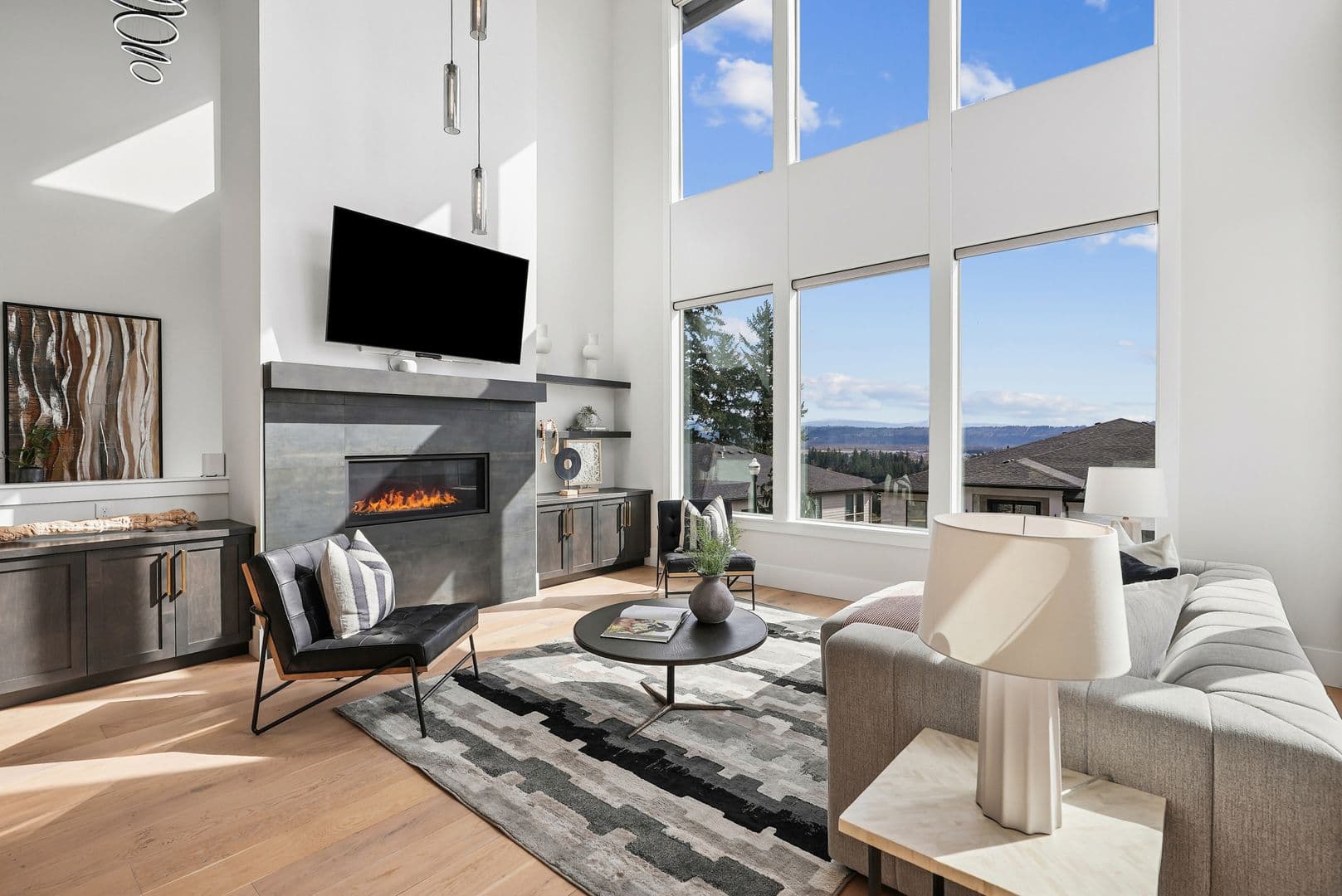 Washougal House: 1757 N Columbia Ridge Way