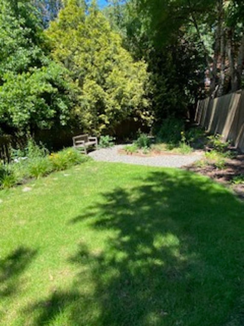 Vancouver House: 15809 NE 18 Ct
