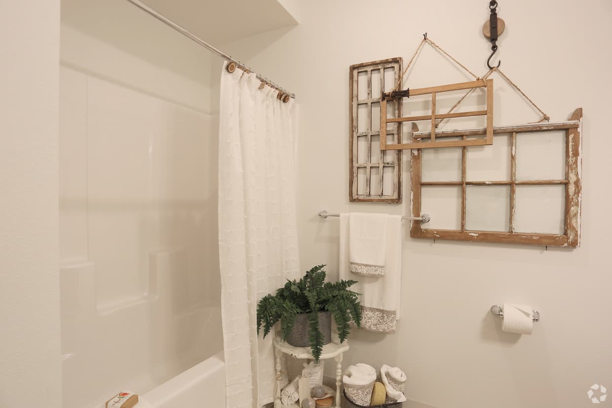 Washougal Apartment: 2300 Main Street