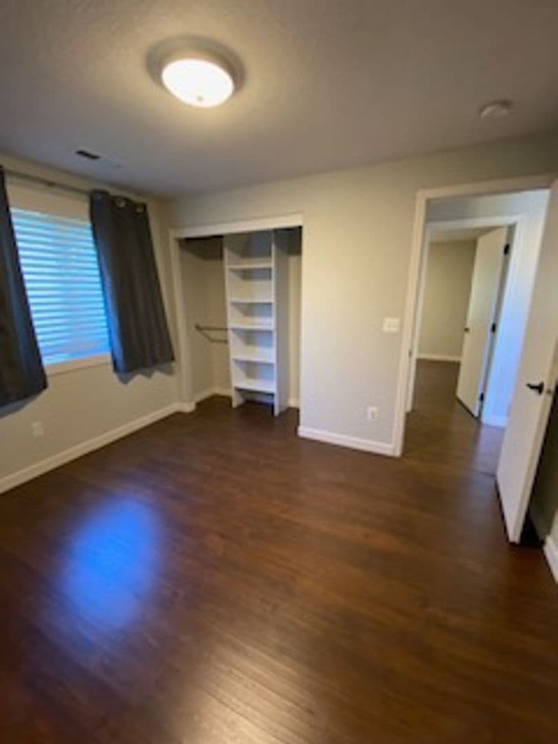 Vancouver House: 15809 NE 18 Ct