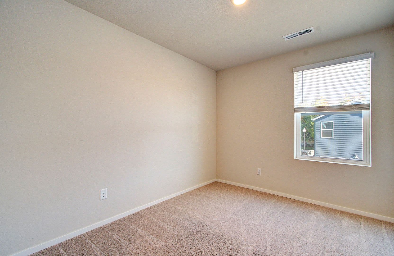 Vancouver House: 2635 NE 116 PL