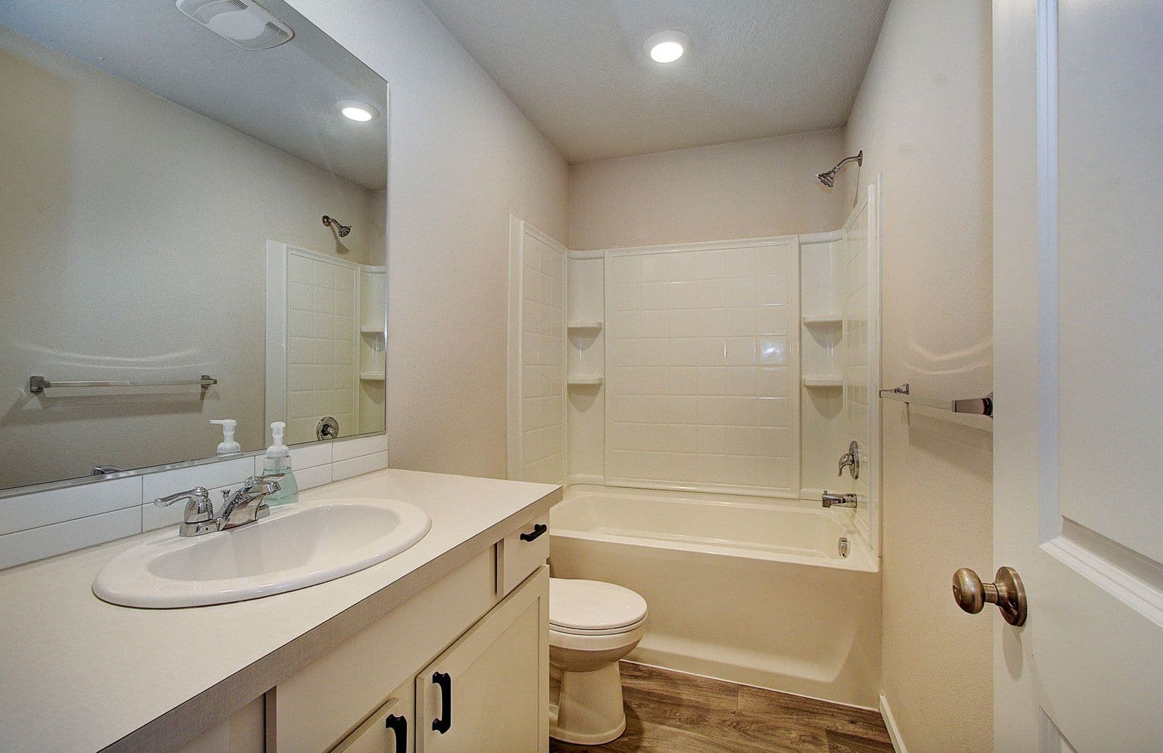 Vancouver House: 2635 NE 116 PL