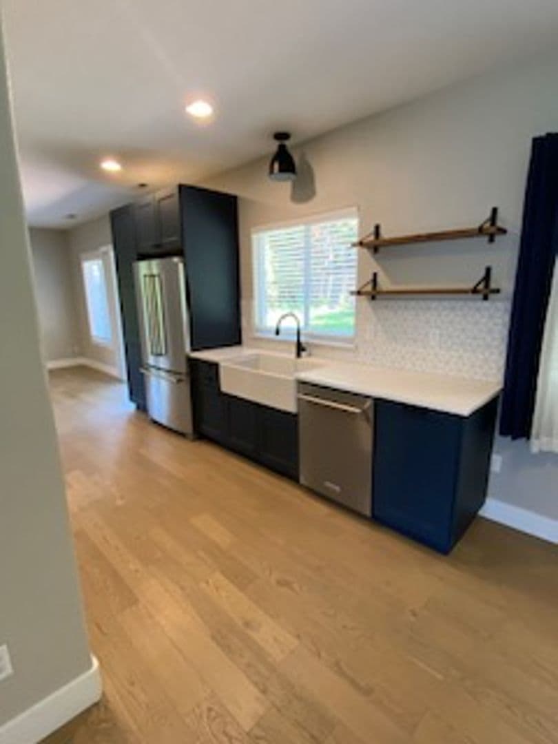 Vancouver House: 15809 NE 18 Ct