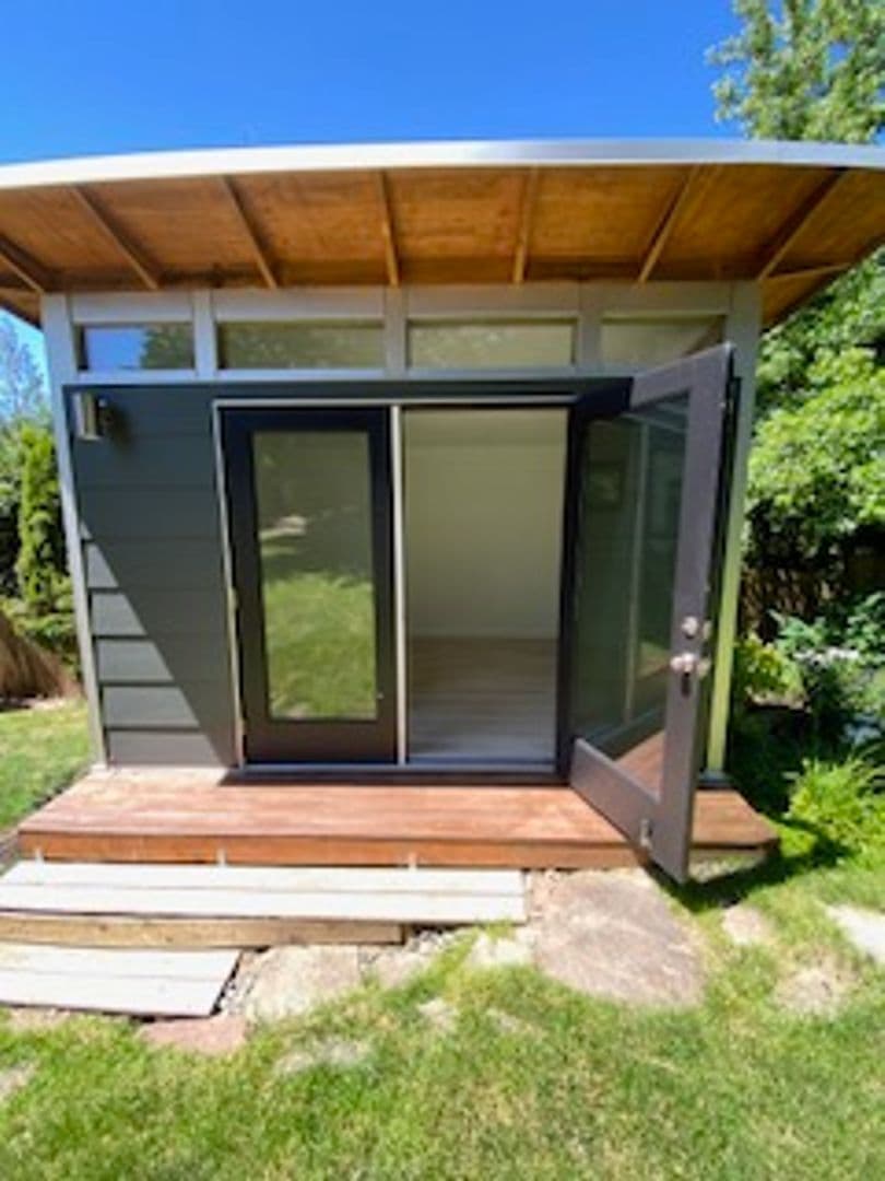 Vancouver House: 15809 NE 18 Ct