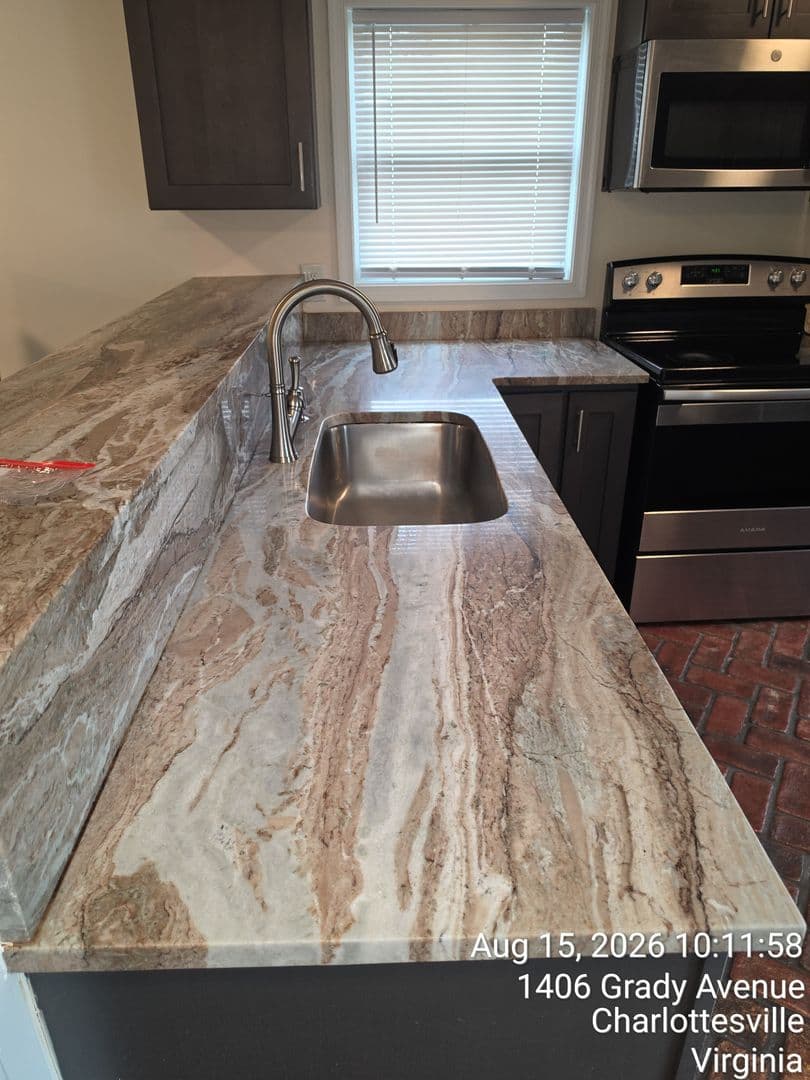 Charlottesville Apartment: 515 14th ST NW Apt B