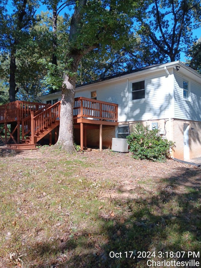 Charlottesville House: 110 Middlesex Dr