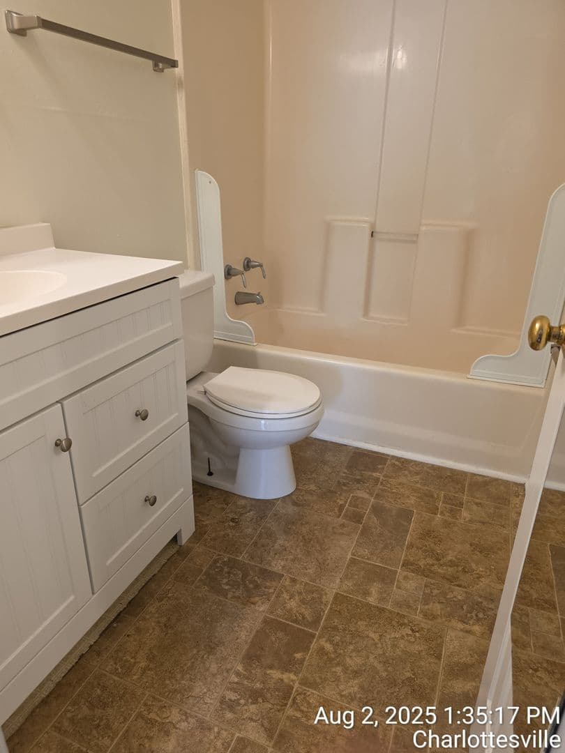 Charlottesville House: 610 Rugby Rd