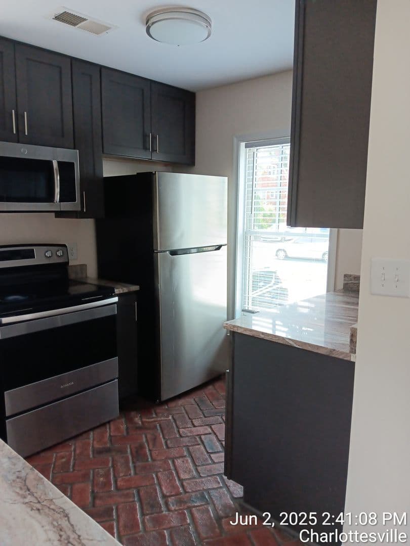 Charlottesville House: 515 14th St B NW