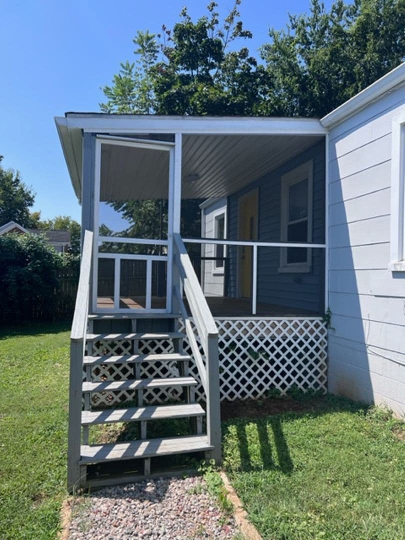 Charlottesville House: 205 A Douglas Ave