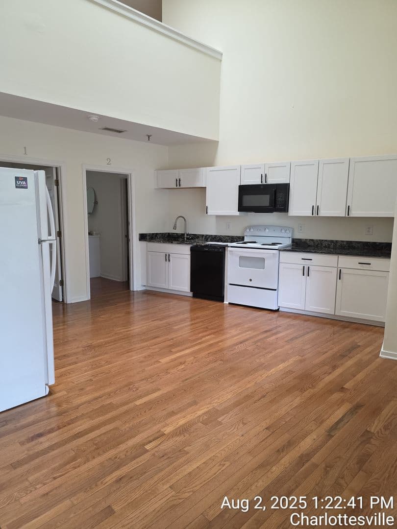 Charlottesville House: 610 Rugby Rd D