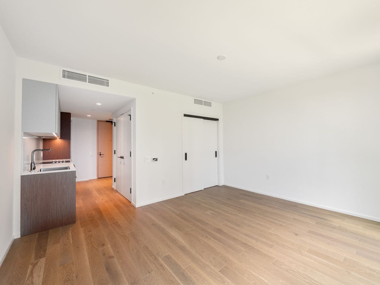Honolulu House: 333 Ward Ave