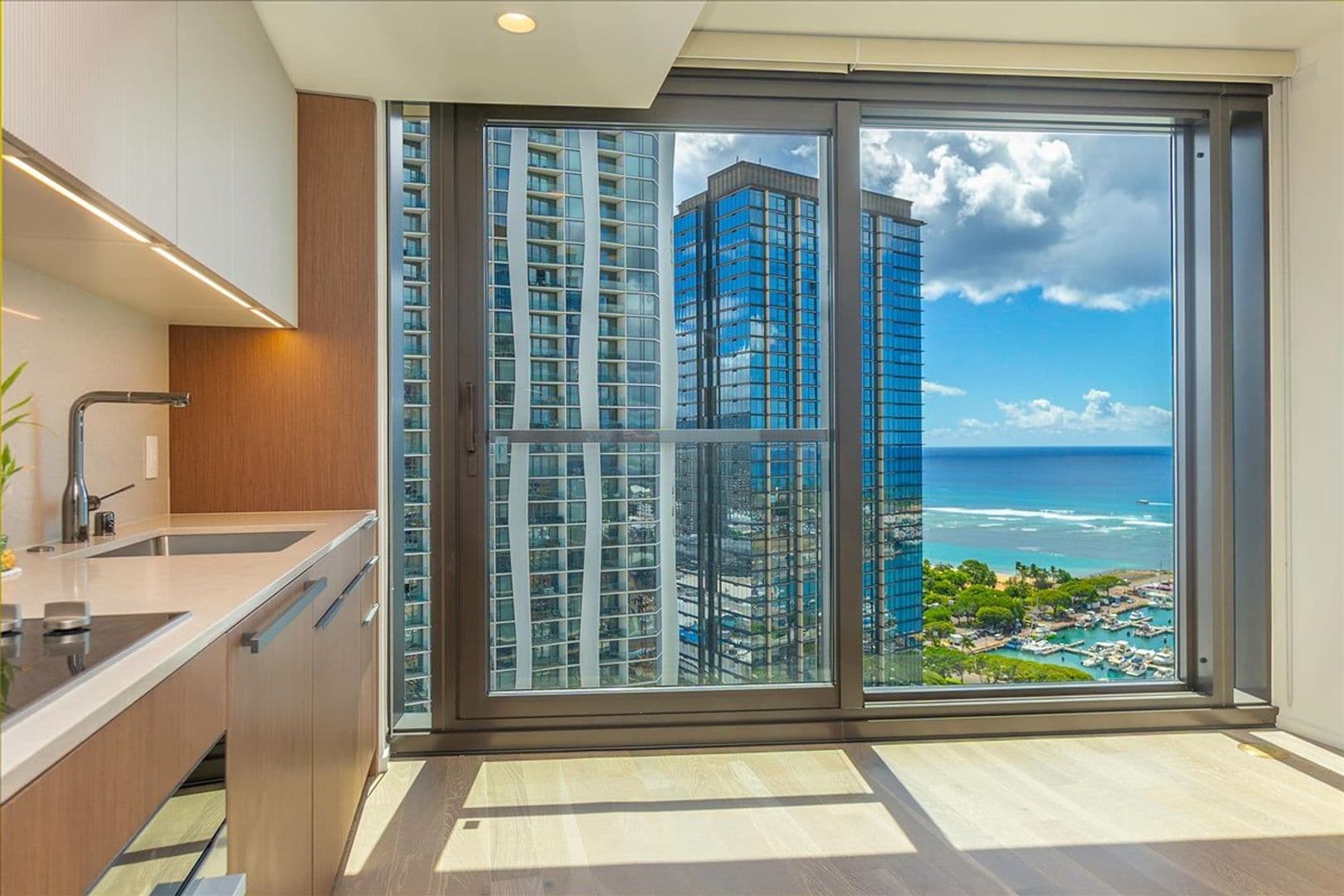 Honolulu Condo: 333 Ward Ave #2508