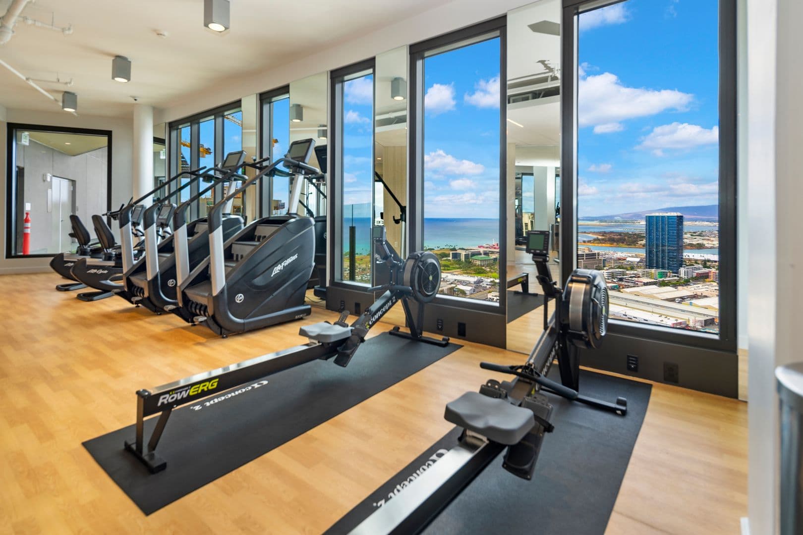 Honolulu Condo: 987 Queen St #3714