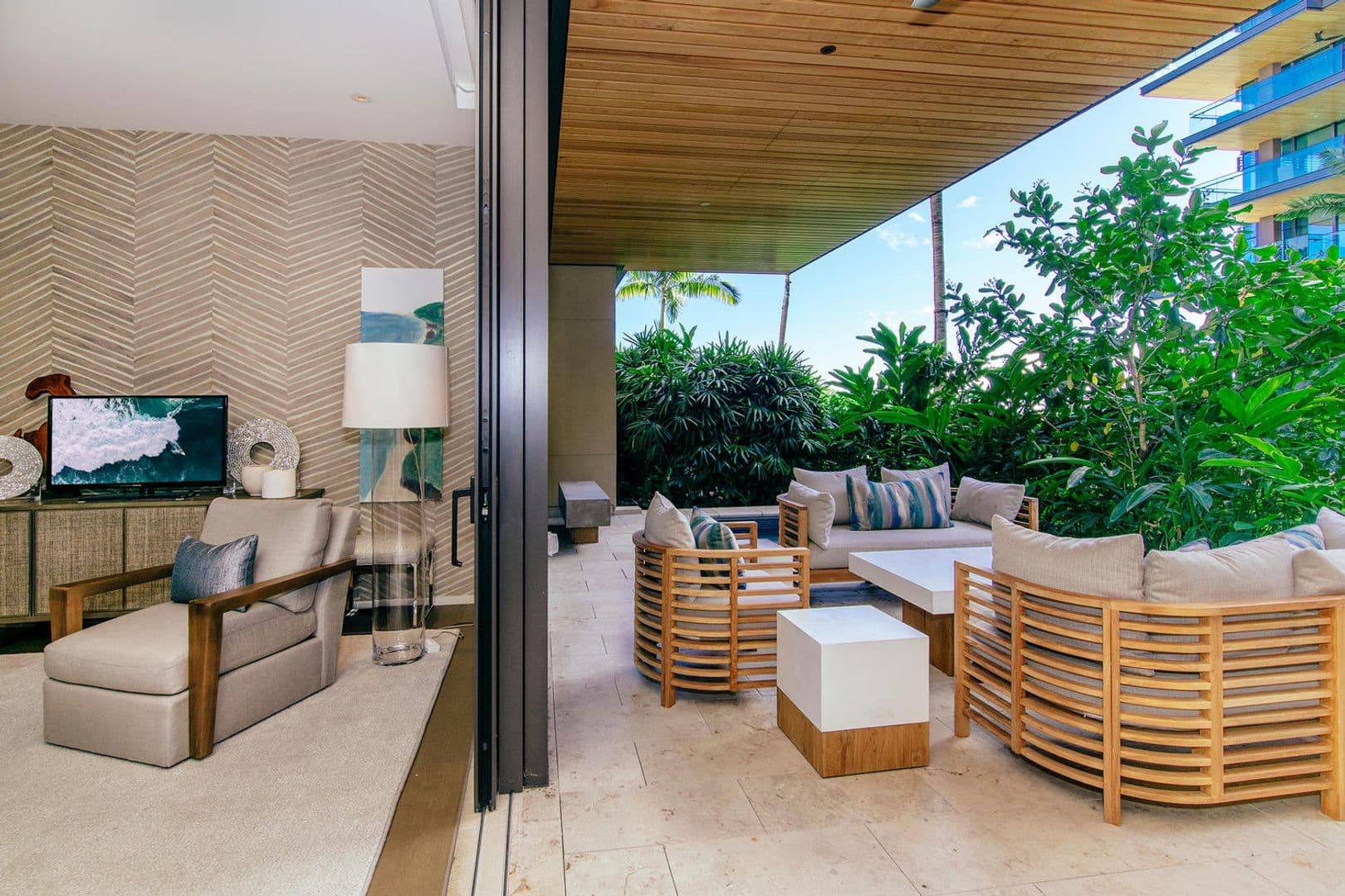 Honolulu Condo: 1388 Ala Moana Blvd. #3303